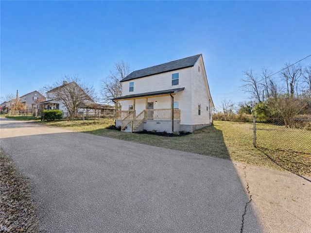 8 Powell Street, Seneca, SC 29678