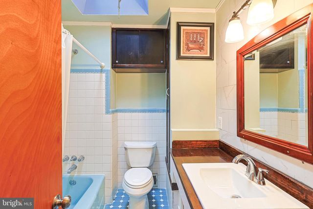 2421 VISTA ST, Philadelphia, PA 19152