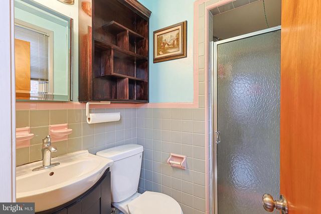 2421 VISTA ST, Philadelphia, PA 19152