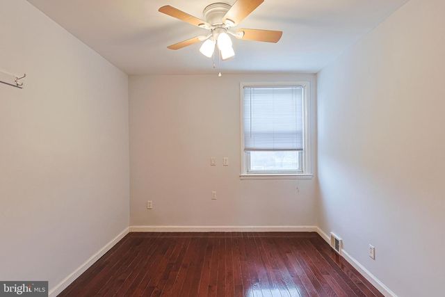 2421 VISTA ST, Philadelphia, PA 19152