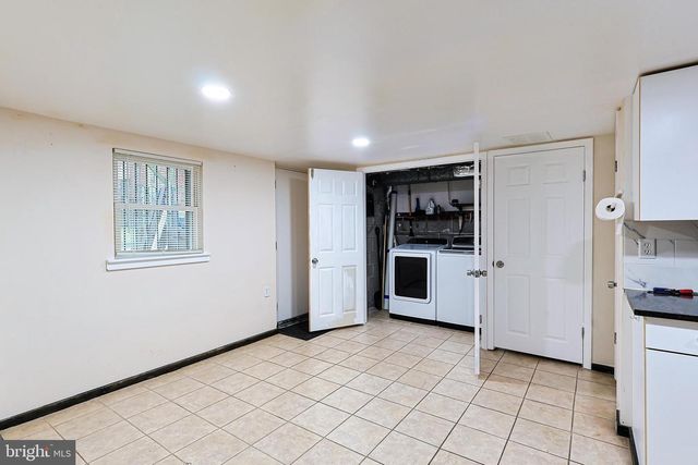 2421 VISTA ST, Philadelphia, PA 19152