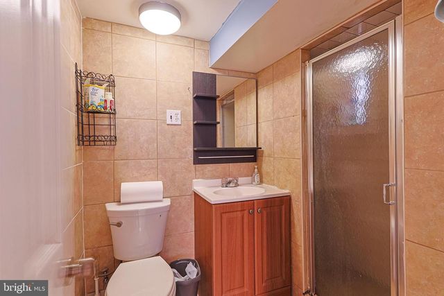 2421 VISTA ST, Philadelphia, PA 19152