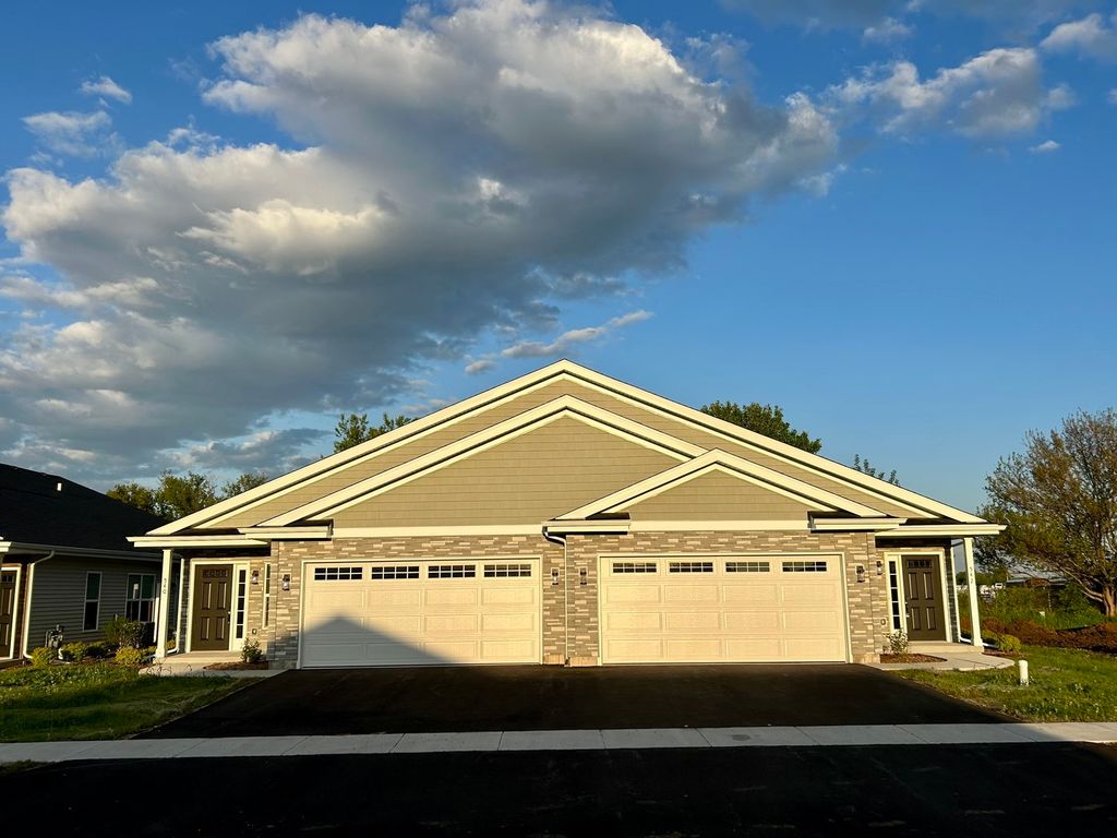 882 Fuller Lane, Belvidere, IL 61008