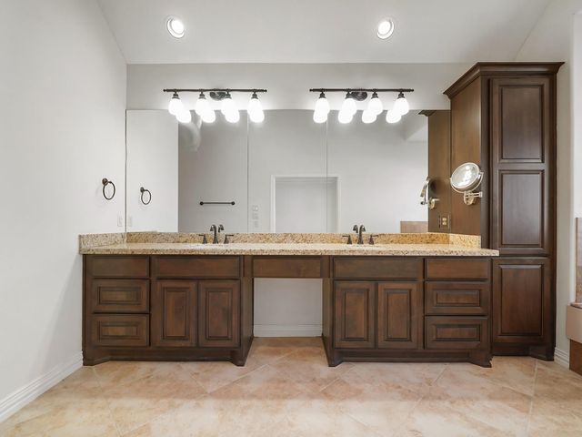 5947 Turtle Beach Lane, Houston, TX 77036
