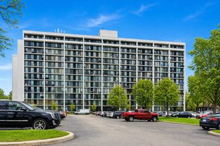 2005 S Finley Road 1102, Lombard, IL 60148