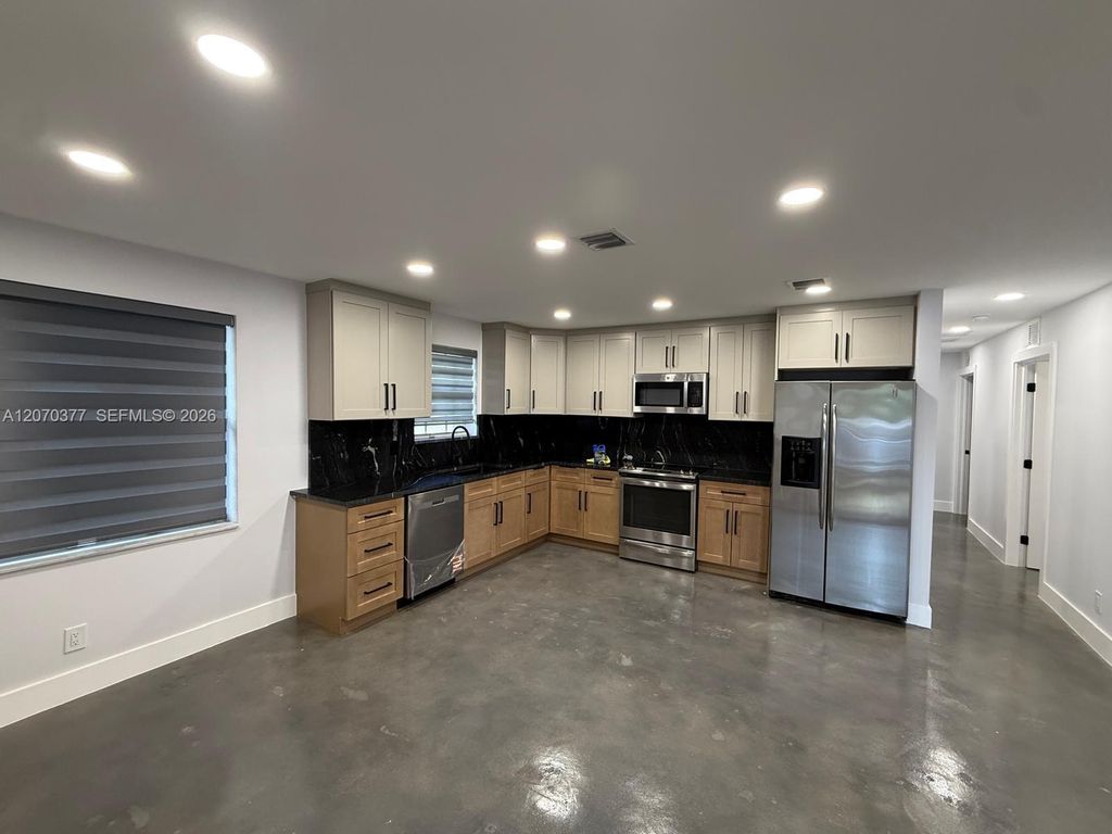 17 SW 6th Avenue 17, Dania Beach, FL 33004