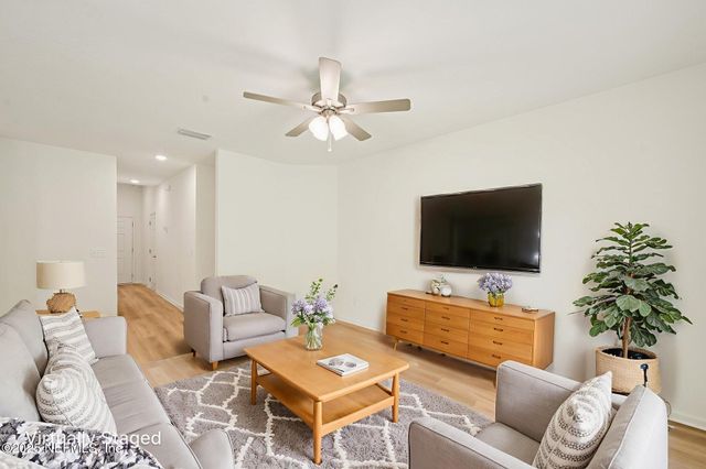 1187 HAMMOCK DUNES Drive, Jacksonville, FL 32221