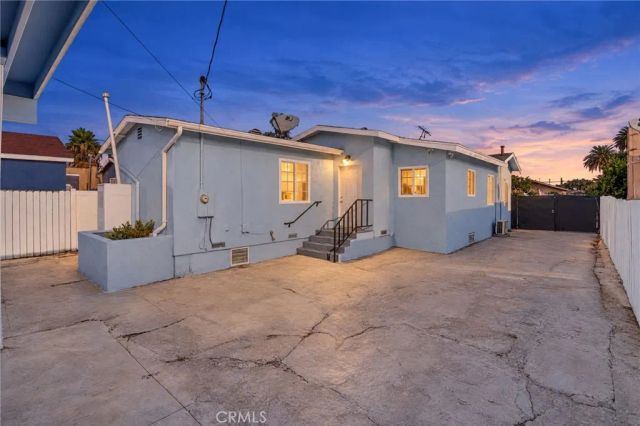 1612 W 71st Street, Los Angeles, CA 90047