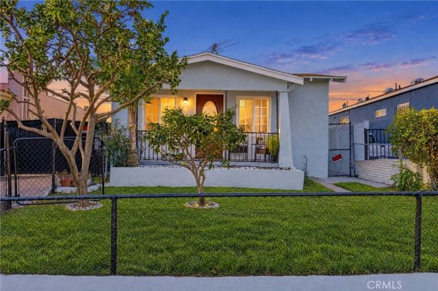 1612 W 71st Street, Los Angeles, CA 90047