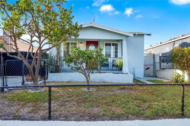 1612 W 71st Street, Los Angeles, CA 90047