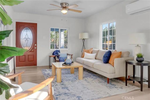 1612 W 71st Street, Los Angeles, CA 90047