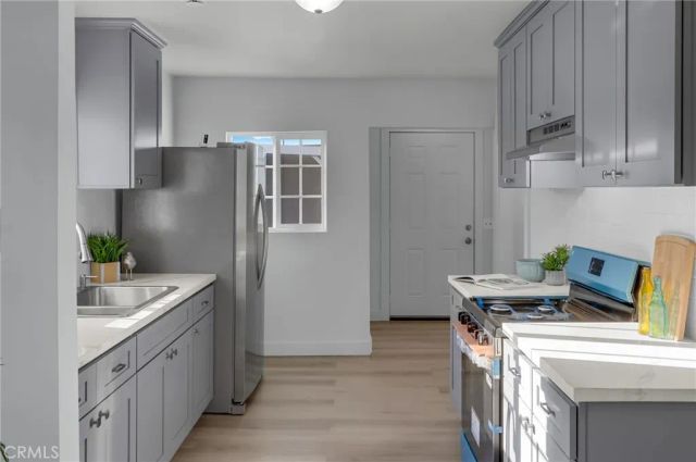 1612 W 71st Street, Los Angeles, CA 90047
