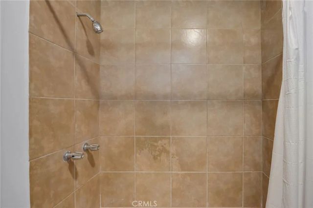 1612 W 71st Street, Los Angeles, CA 90047