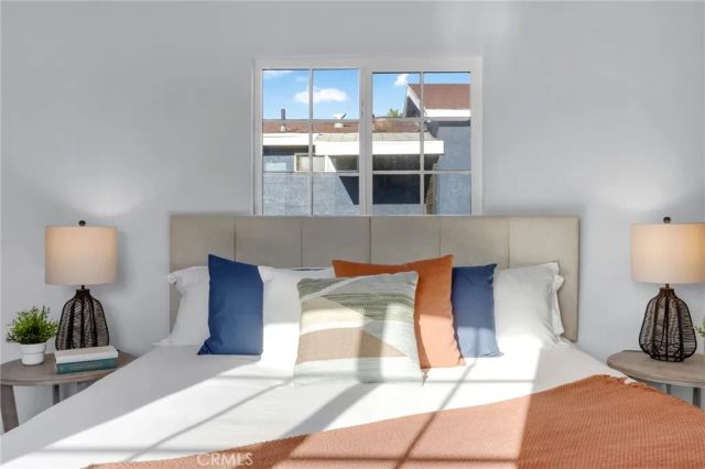 1612 W 71st Street, Los Angeles, CA 90047