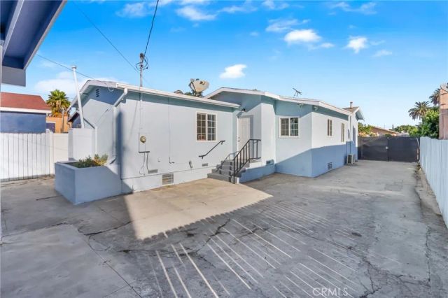 1612 W 71st Street, Los Angeles, CA 90047