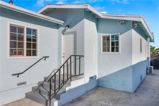 1612 W 71st Street, Los Angeles, CA 90047
