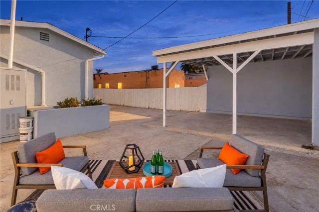 1612 W 71st Street, Los Angeles, CA 90047