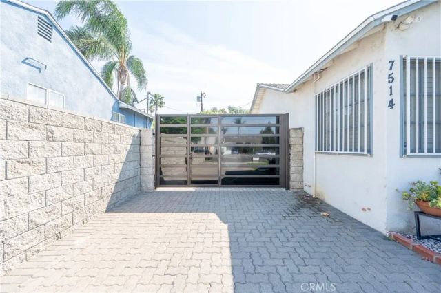 7514 Forbes Avenue, Lake Balboa, CA 91406