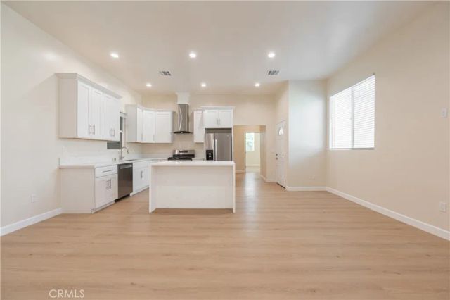 7514 Forbes Avenue, Lake Balboa, CA 91406