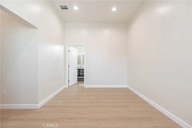 7514 Forbes Avenue, Lake Balboa, CA 91406