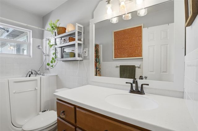 408 DAKOTA AVENUE, St Cloud, FL 34769