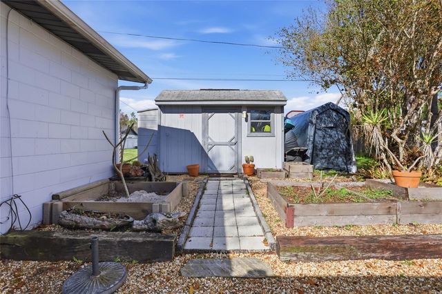 408 DAKOTA AVENUE, St Cloud, FL 34769