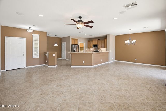 27301 W MOHAWK Lane, Buckeye, AZ 85396