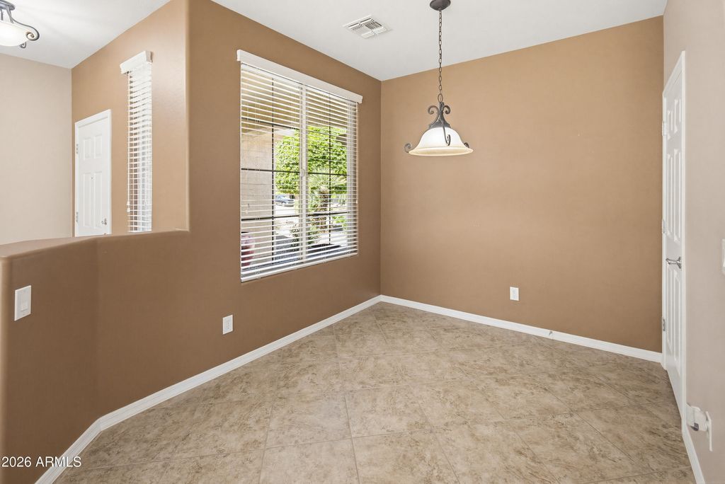 Image 11 of property listing at 27301 W MOHAWK Lane, Buckeye, AZ 85396