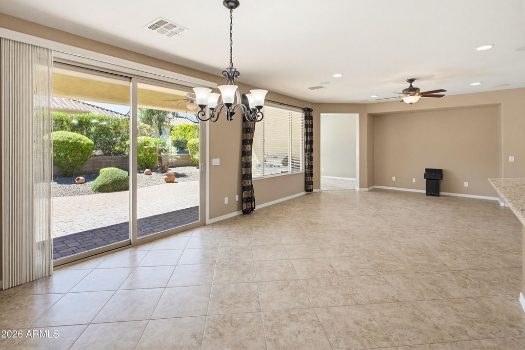 Image 14 of property listing at 27301 W MOHAWK Lane, Buckeye, AZ 85396