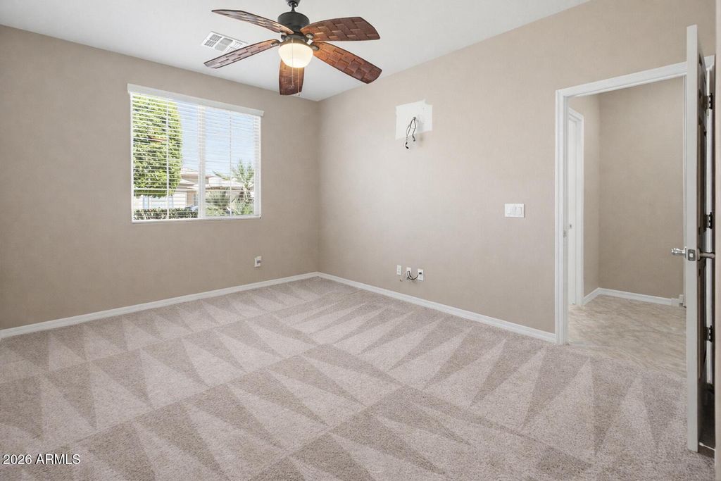 Image 28 of property listing at 27301 W MOHAWK Lane, Buckeye, AZ 85396