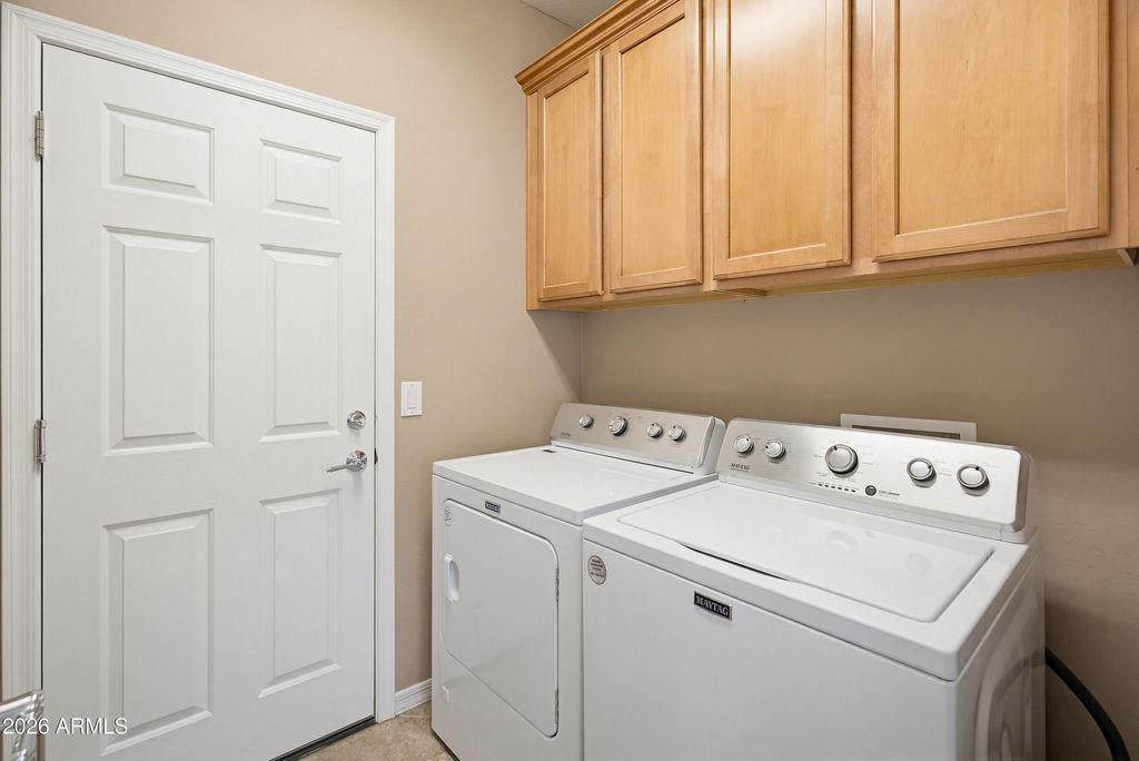 Image 32 of property listing at 27301 W MOHAWK Lane, Buckeye, AZ 85396