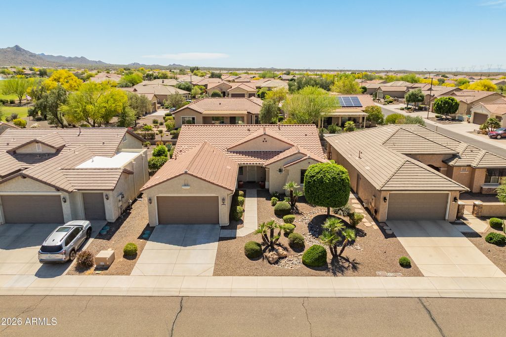 Image 51 of property listing at 27301 W MOHAWK Lane, Buckeye, AZ 85396