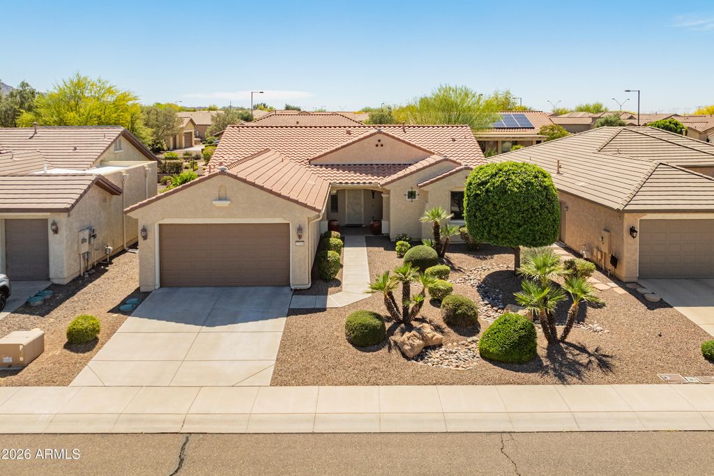 Image 52 of property listing at 27301 W MOHAWK Lane, Buckeye, AZ 85396