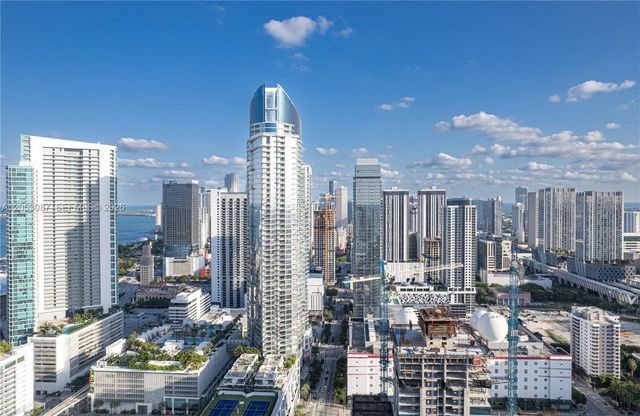851 NE 1st Ave 1701, Miami, FL 33132