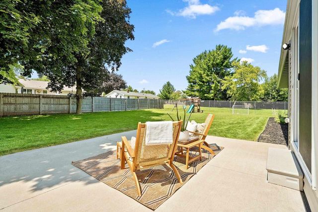 1285 CLEMENTINE ROAD, Howard, WI 54313