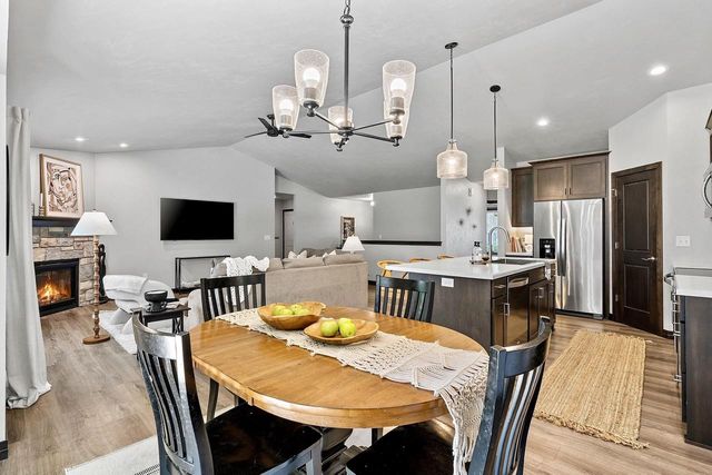 1285 CLEMENTINE ROAD, Howard, WI 54313