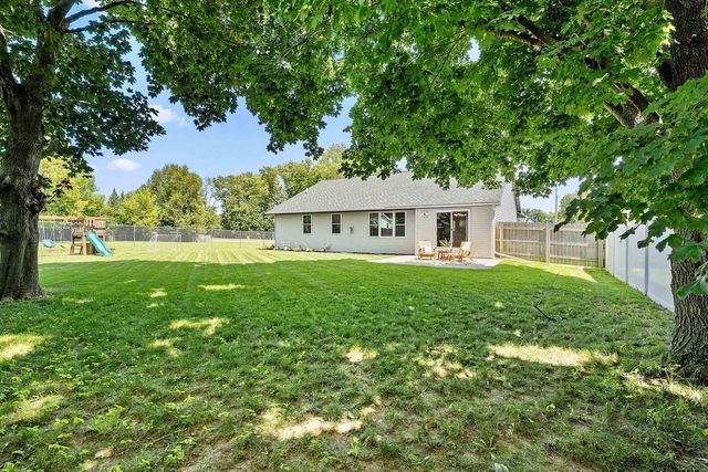 1285 CLEMENTINE ROAD, Howard, WI 54313
