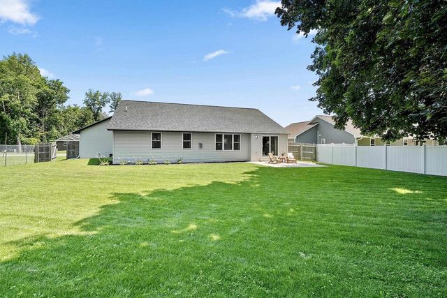 1285 CLEMENTINE ROAD, Howard, WI 54313