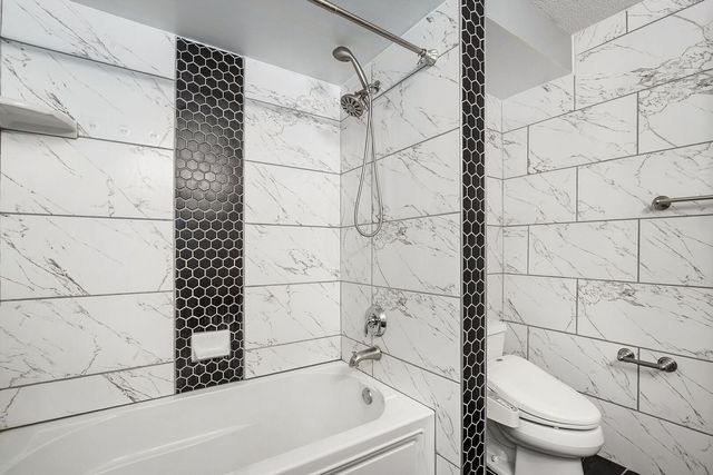 9655 Woods Drive 1709, Skokie, IL 60077