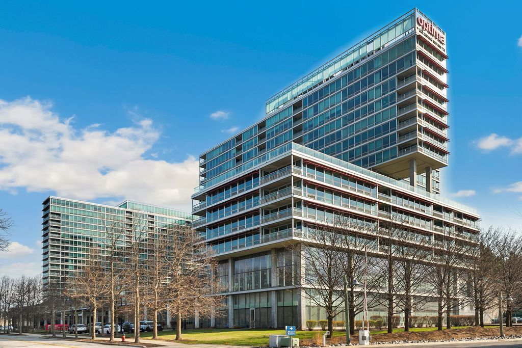 9655 Woods Drive 1709, Skokie, IL 60077