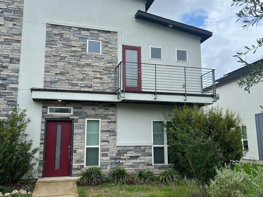 5709 Charles Merle DR B, Austin, TX 78747