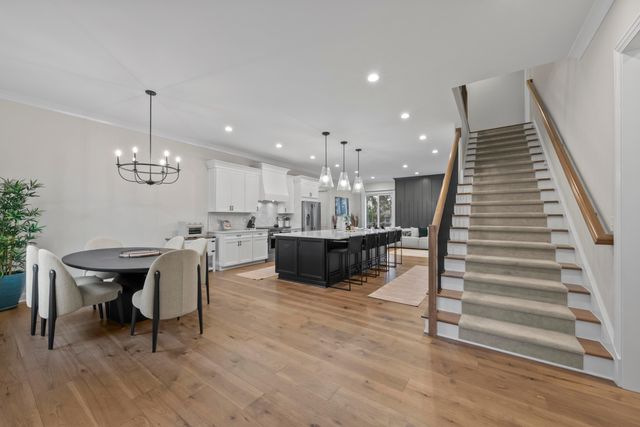 130 Barrington Place, Powell, OH 43065