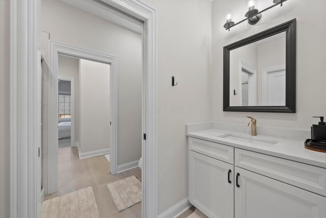 130 Barrington Place, Powell, OH 43065