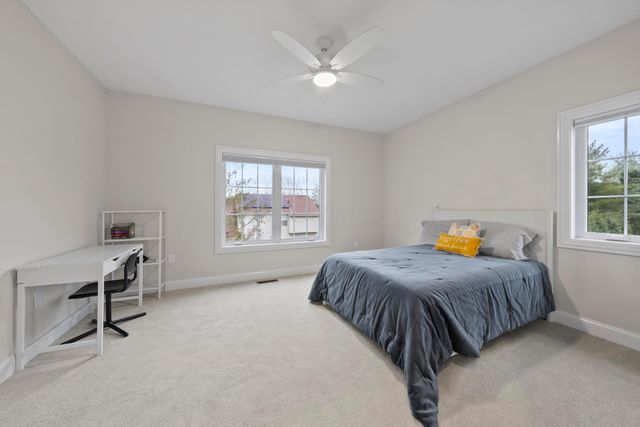 130 Barrington Place, Powell, OH 43065