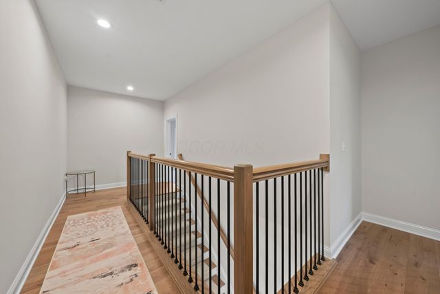 130 Barrington Place, Powell, OH 43065