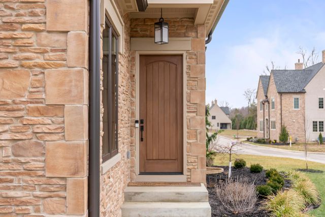 130 Barrington Place, Powell, OH 43065