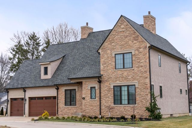 130 Barrington Place, Powell, OH 43065