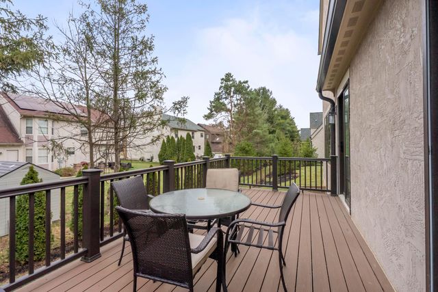 130 Barrington Place, Powell, OH 43065