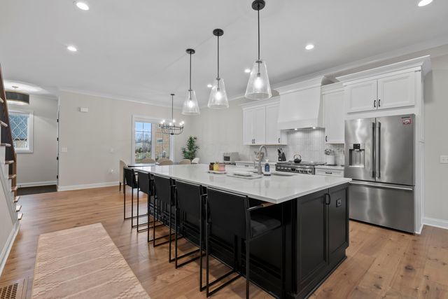 130 Barrington Place, Powell, OH 43065