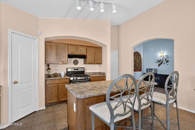 687 E PALOMINO Way, San Tan Valley, AZ 85143